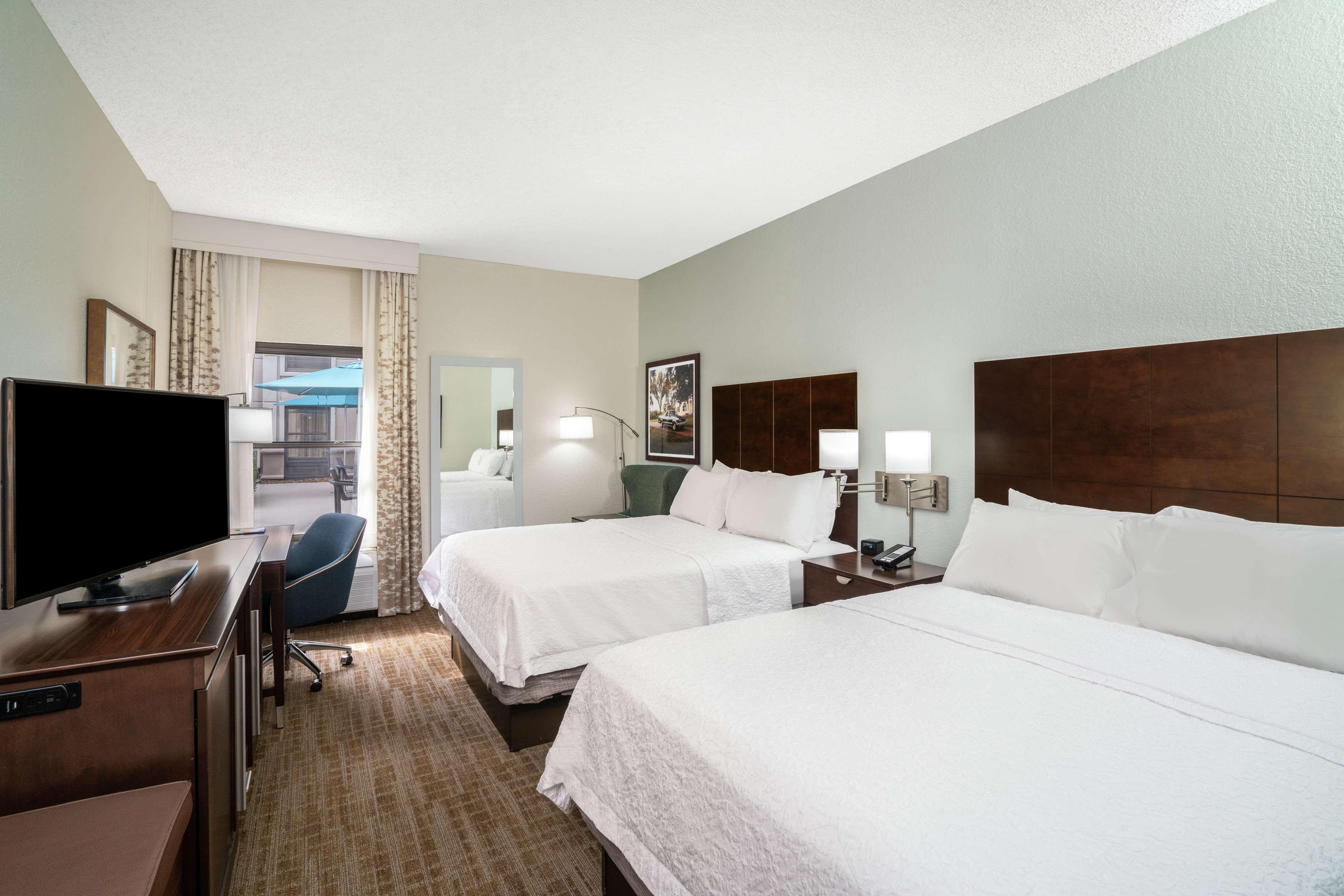 Hotel Hampton & Nashville