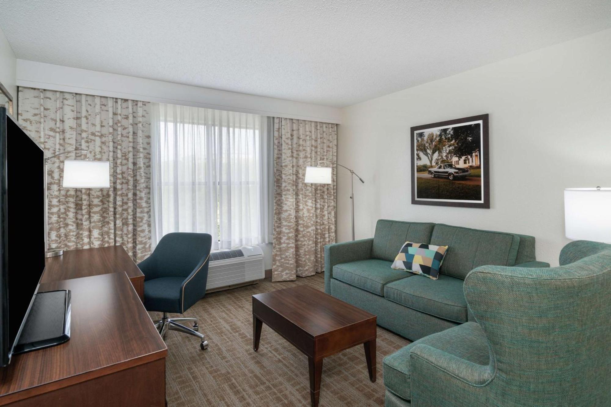 Hotel Hampton & Nashville
