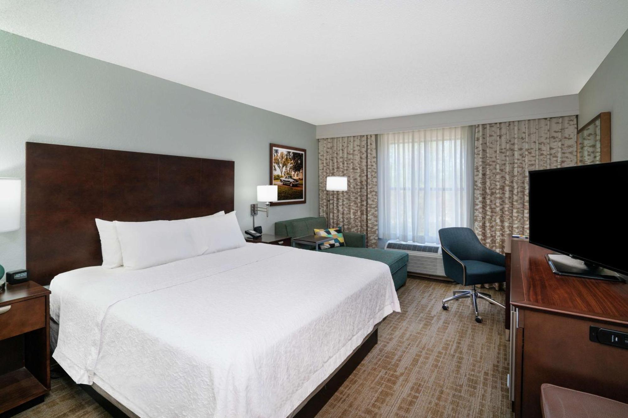 Hotel Hampton & Nashville