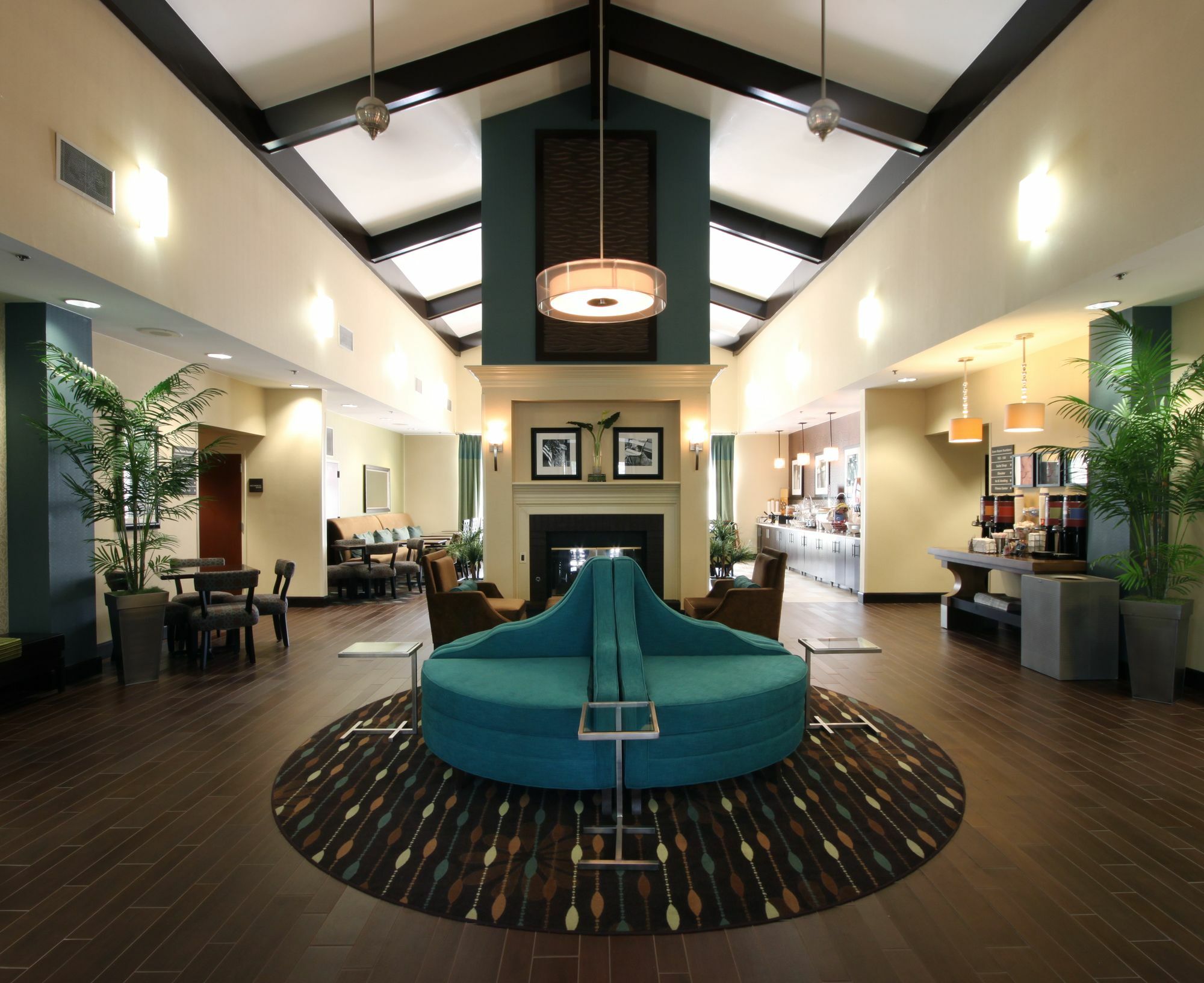 Hampton & Nashville Hotel