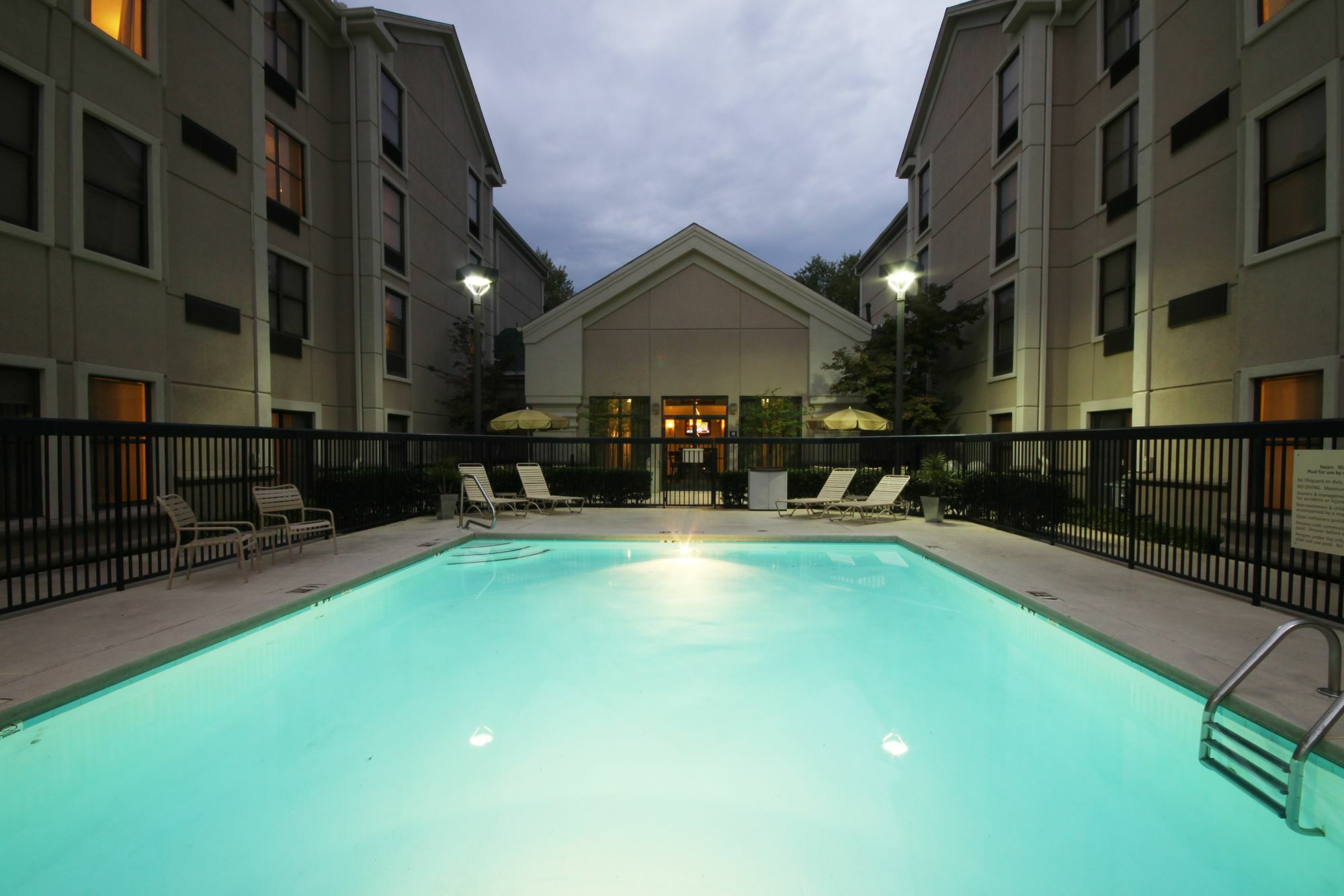 Hotel Hampton & Nashville