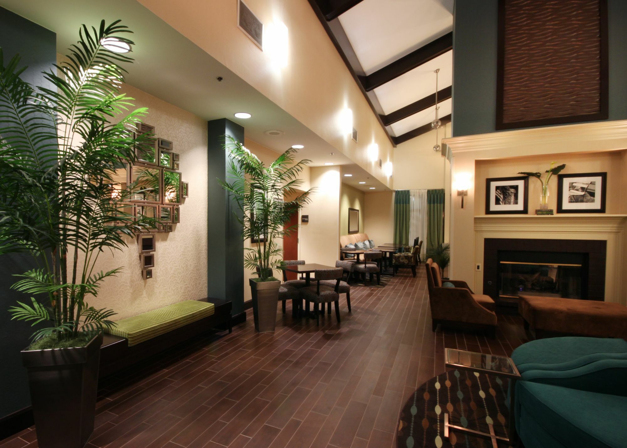 Hampton & Nashville Hotel